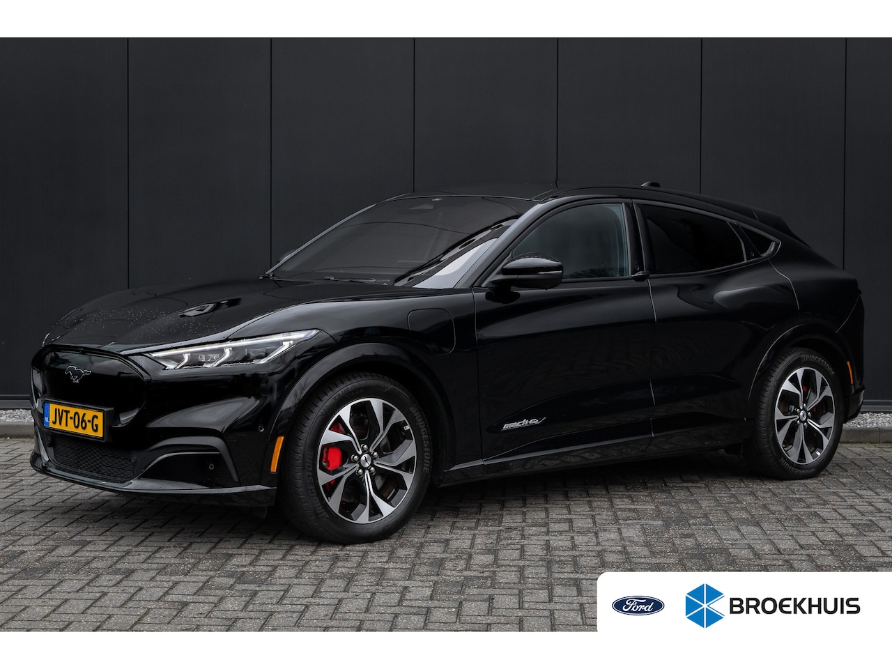 Ford Mustang Mach-E - Extended AWD 98 kWh | Anti doorSlip Regeling | Audio installatie premium | Binnenspiegel a - AutoWereld.nl