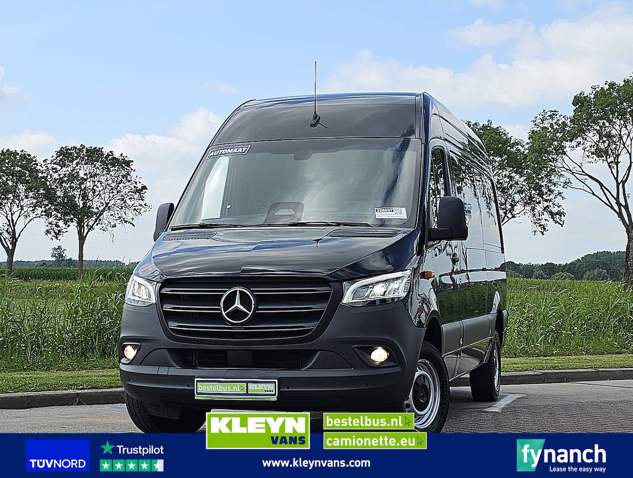 Mercedes-Benz Sprinter - 317 L2H2 LED Mbux10! - AutoWereld.nl