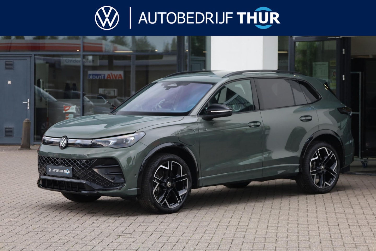 Volkswagen Tiguan - 1.5 eHybrid R-Line 204PK / 150kW DSG, 60 maanden / 100.000 km garantie, black style pakket - AutoWereld.nl