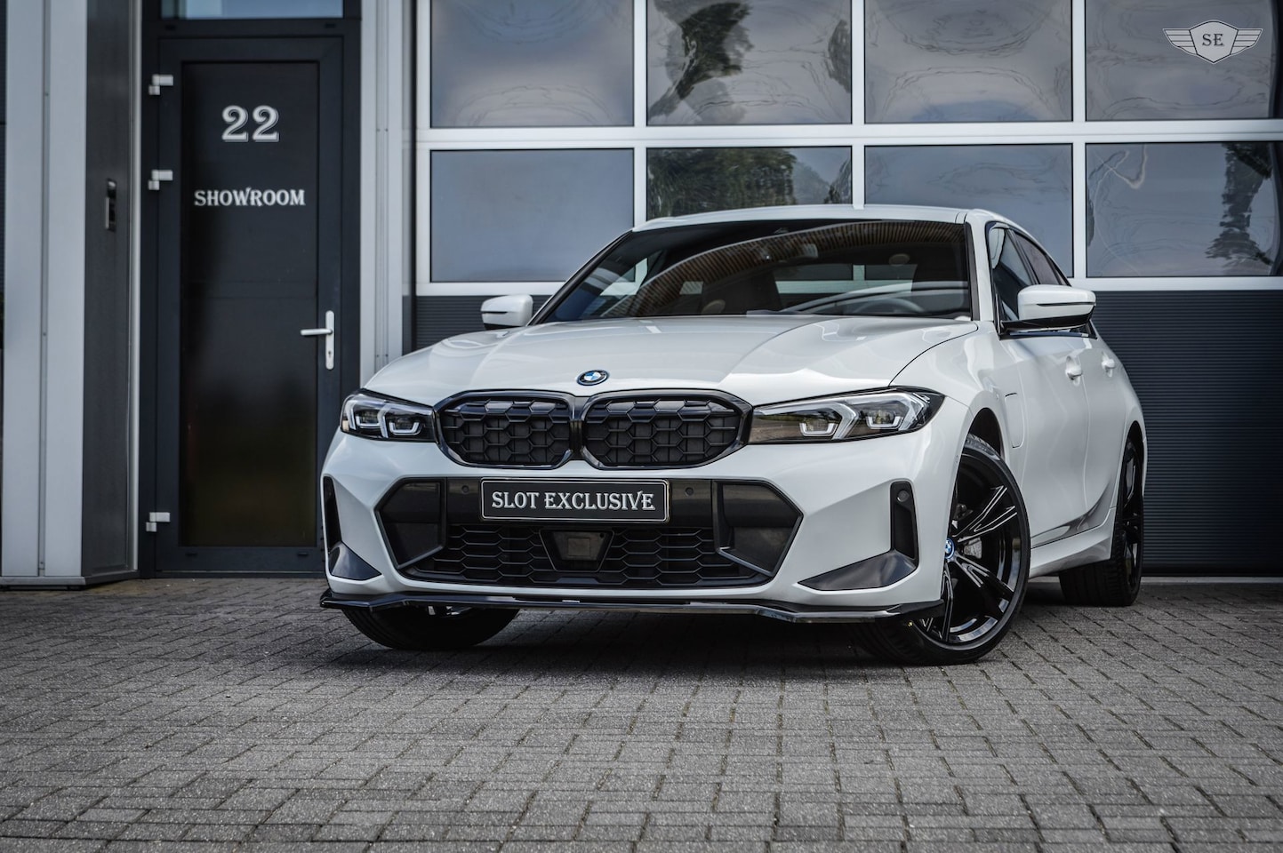 BMW 3-serie - 330e xDrive|M-PAKKET| ACC|MEMORY|TREKHAAK|STUURVERWARMING - AutoWereld.nl
