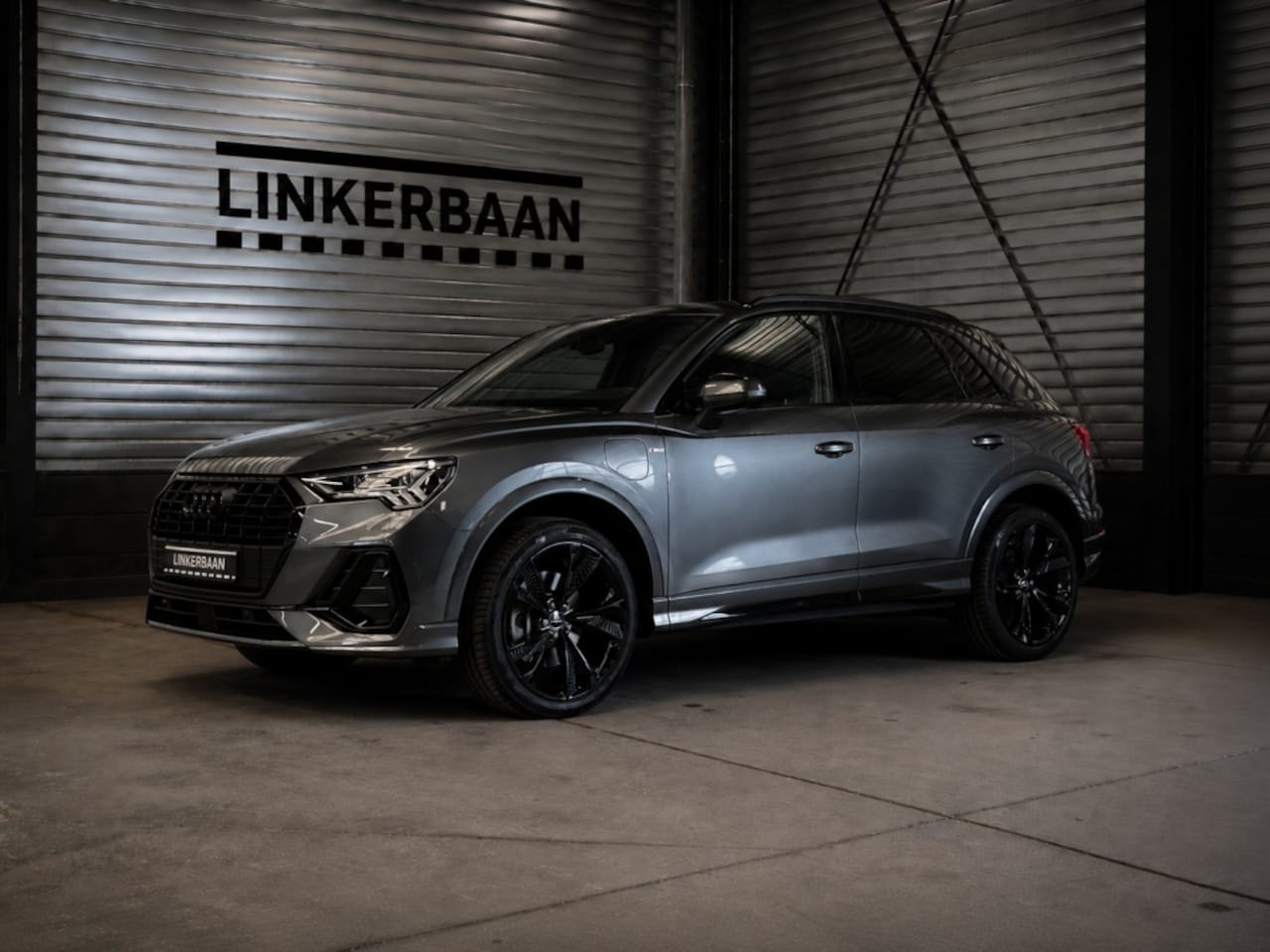Audi Q3 - 45 TFSI e S edition | SOH 100% | S Line | Pano | Matrix | Sfeerv - AutoWereld.nl