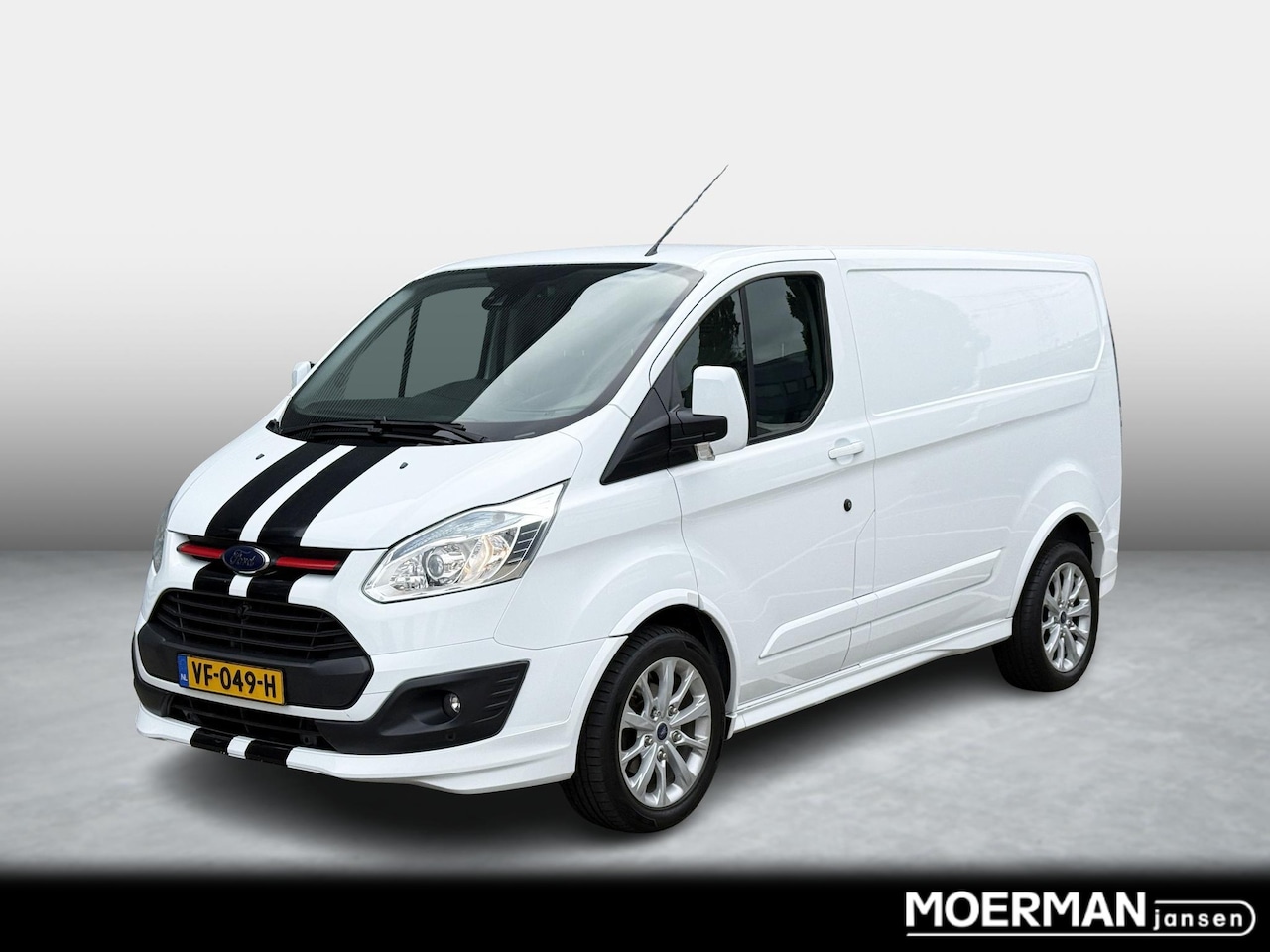 Ford Transit Custom - 290 2.2 TDCI L1H1 Sport / NL auto / Voll. historie / 155pk / Airco / Trekhaak / BTW auto - AutoWereld.nl