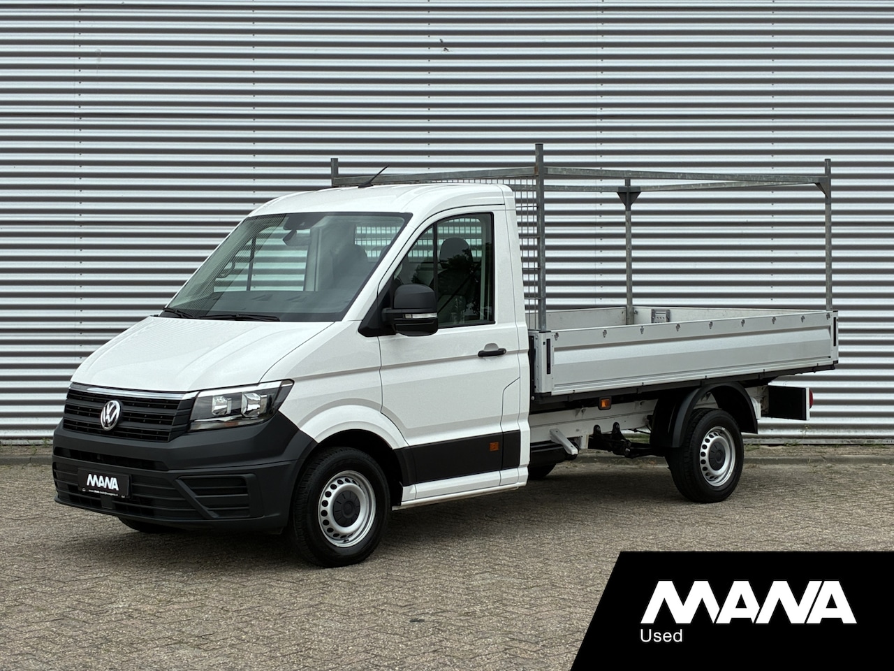 Volkswagen Crafter - 35 2.0 TDI L3 140pk Automaat Airco Navi Lederen Bekleding Open Laadbak - AutoWereld.nl