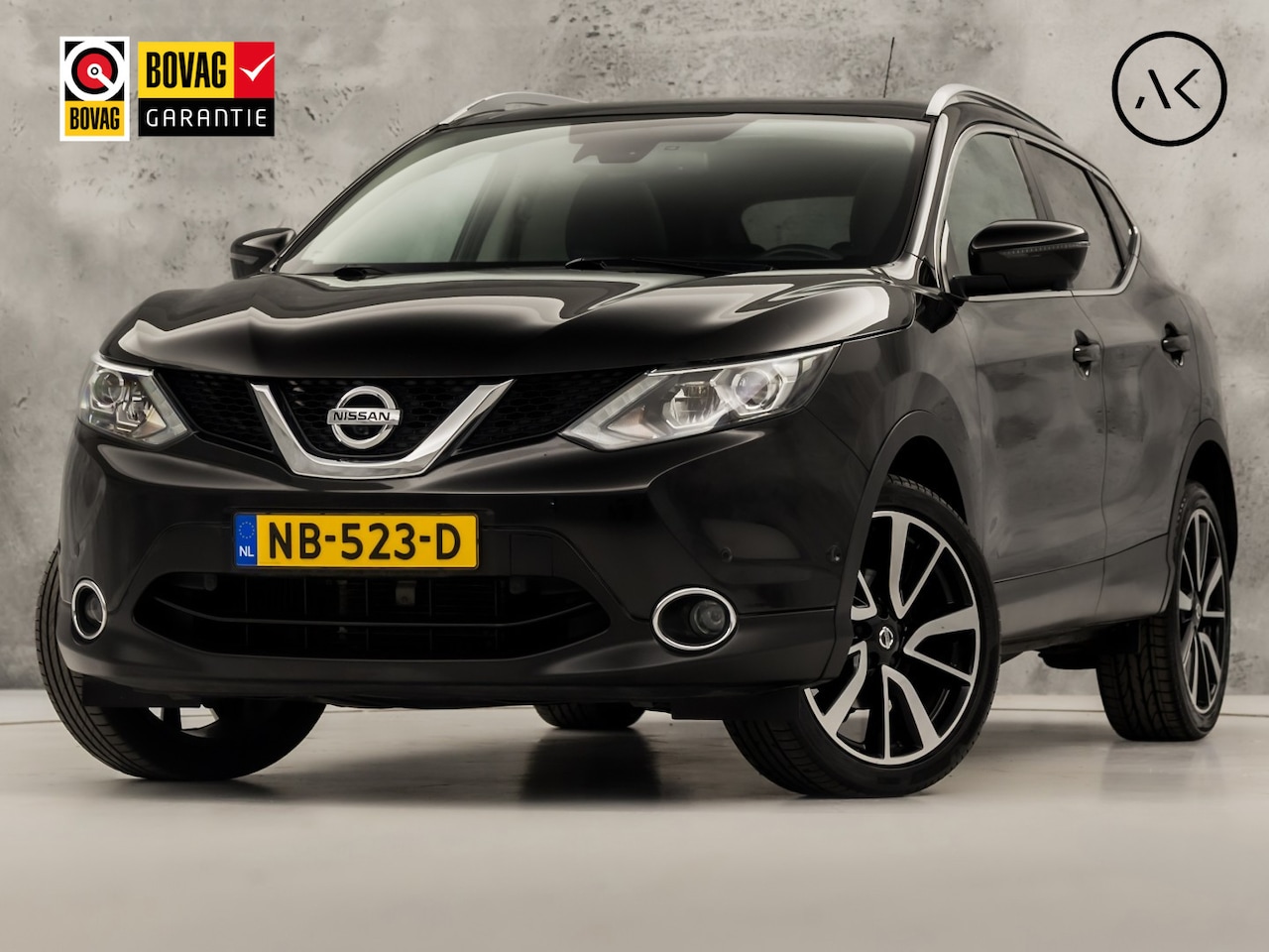 Nissan Qashqai - 1.2 Tekna Automaat (PANORAMADAK, 1e EIGENAAR, NAVIGATIE, 360 CAMERA, STOELVERWARMING, LEDE - AutoWereld.nl
