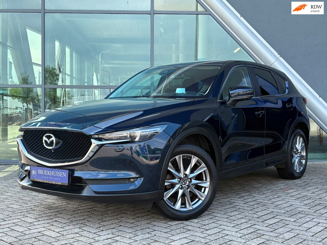 Mazda CX-5 - 2.5 SkyActiv-G 194pk Luxury Automaat / 360 Camera / Trekhaak - AutoWereld.nl
