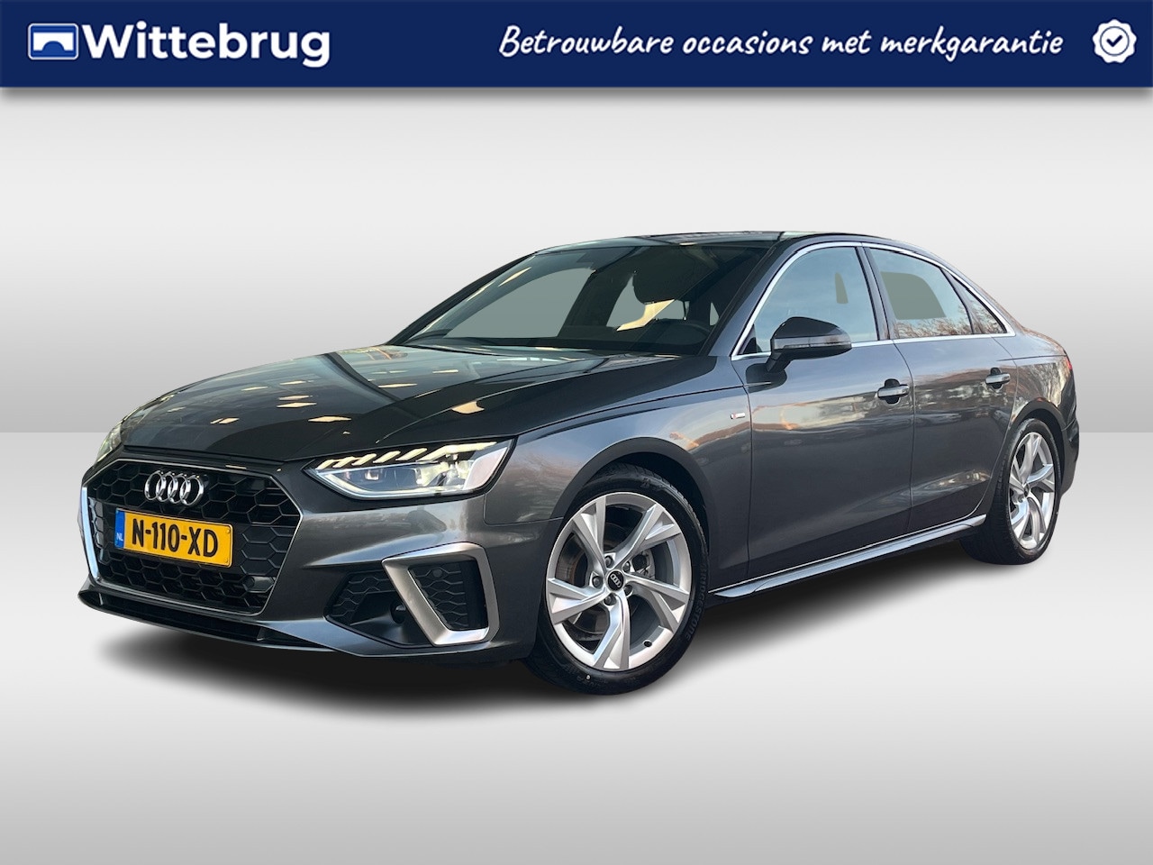 Audi A4 Limousine - 35 TFSI 150pk S-Tronic S edition / S-Line Exterieur & Interieur / Navigatie / LED Koplampe - AutoWereld.nl