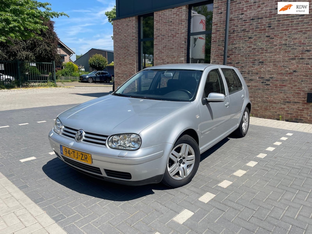 Volkswagen Golf - 1.6-16V Highline 1.6-16V Highline - AutoWereld.nl