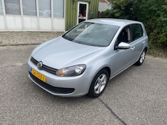 Volkswagen Golf - 1.6 TDI Comfortline BlueMotion