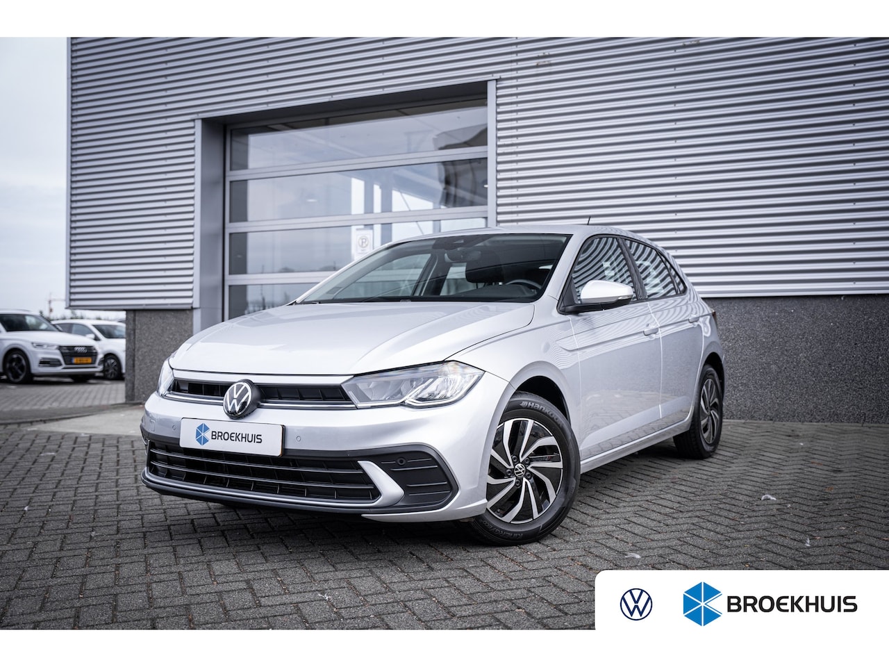 Volkswagen Polo - 1.0 TSI Life | Airco | Lichtmetalen velgen 15" | Parkeersensoren voor en achter - AutoWereld.nl