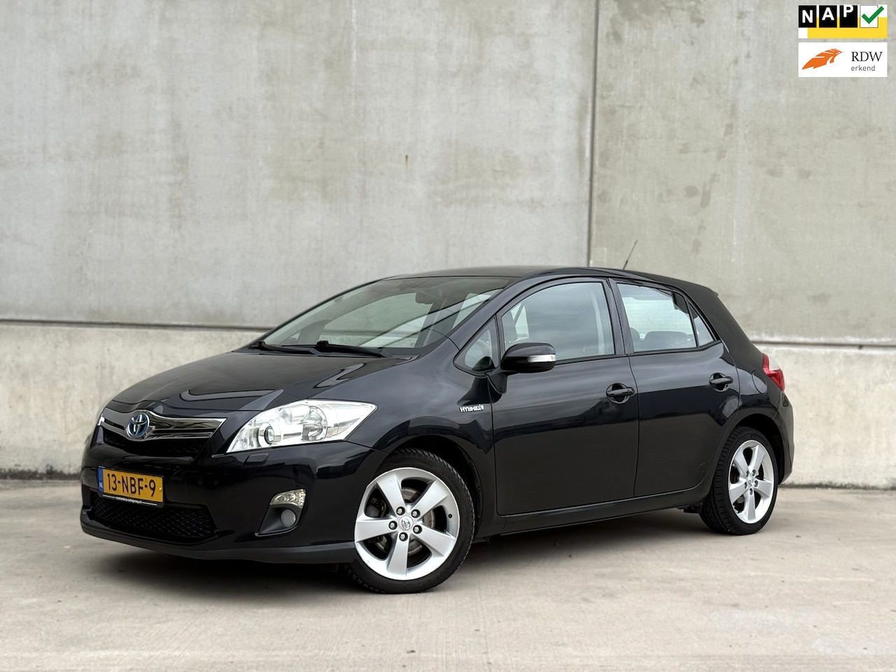 Toyota Auris - 1.8 Full Hybrid Executive 1.8 Full Hybrid Executive, NAP, LM Velgen, Export - AutoWereld.nl
