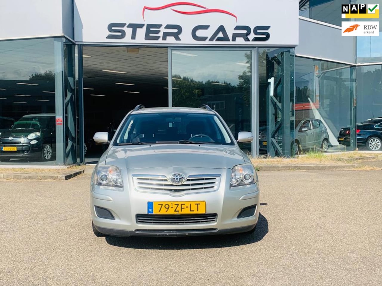 Toyota Avensis Wagon - 1.8 VVTi Terran, Airco, NAP, - AutoWereld.nl