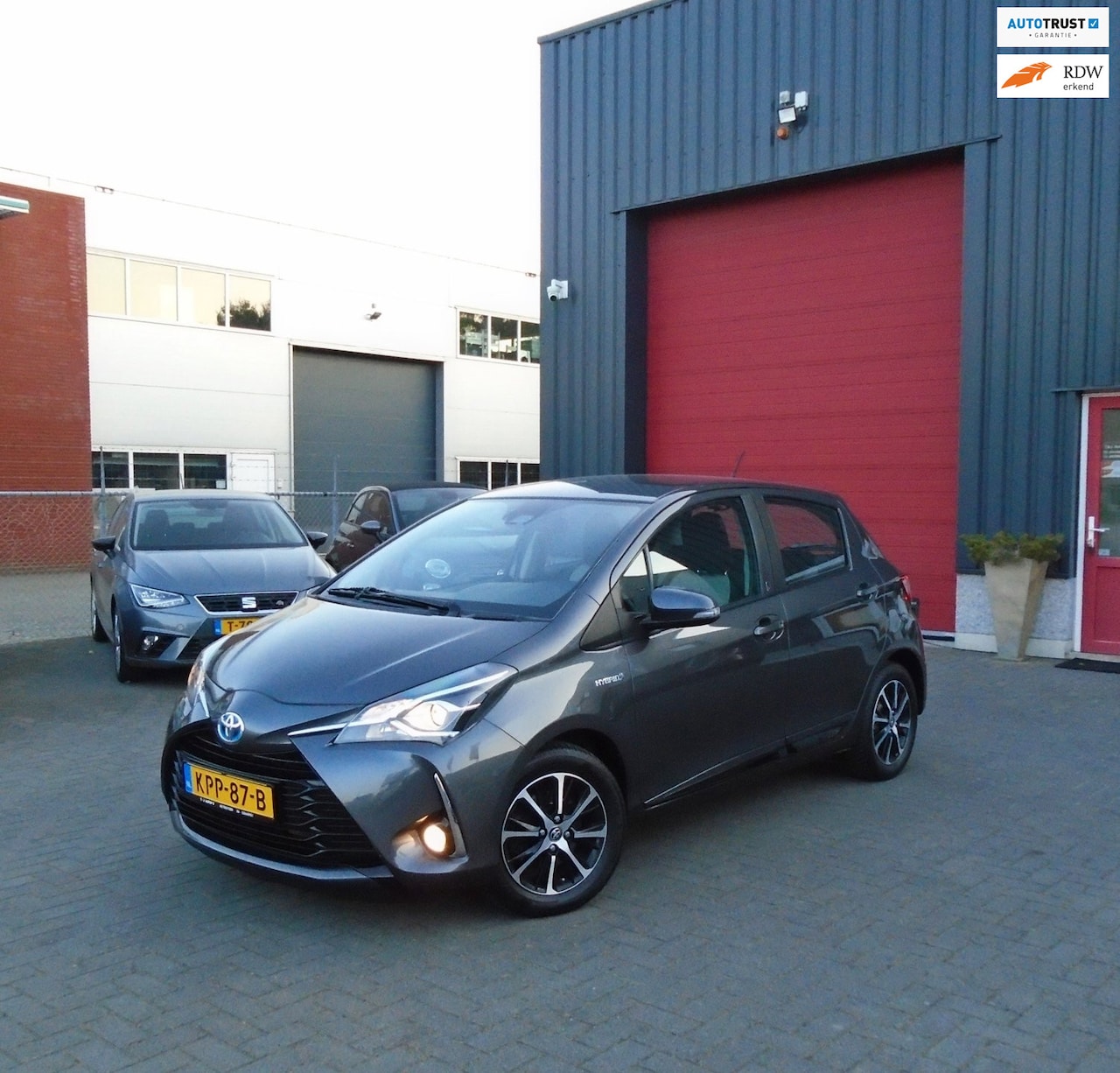 Toyota Yaris - 1.5 Hybrid Design 1.5 Hybrid Design,Camera,PDC - AutoWereld.nl