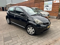 Toyota Aygo - 1.0-12V airco nieuwe apk