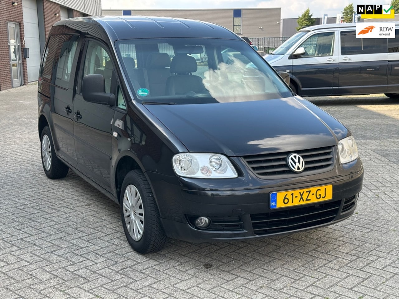 Volkswagen Caddy - 1.6 Optive Comfort 5p. LIFE|75 kWt 102p.k - AutoWereld.nl
