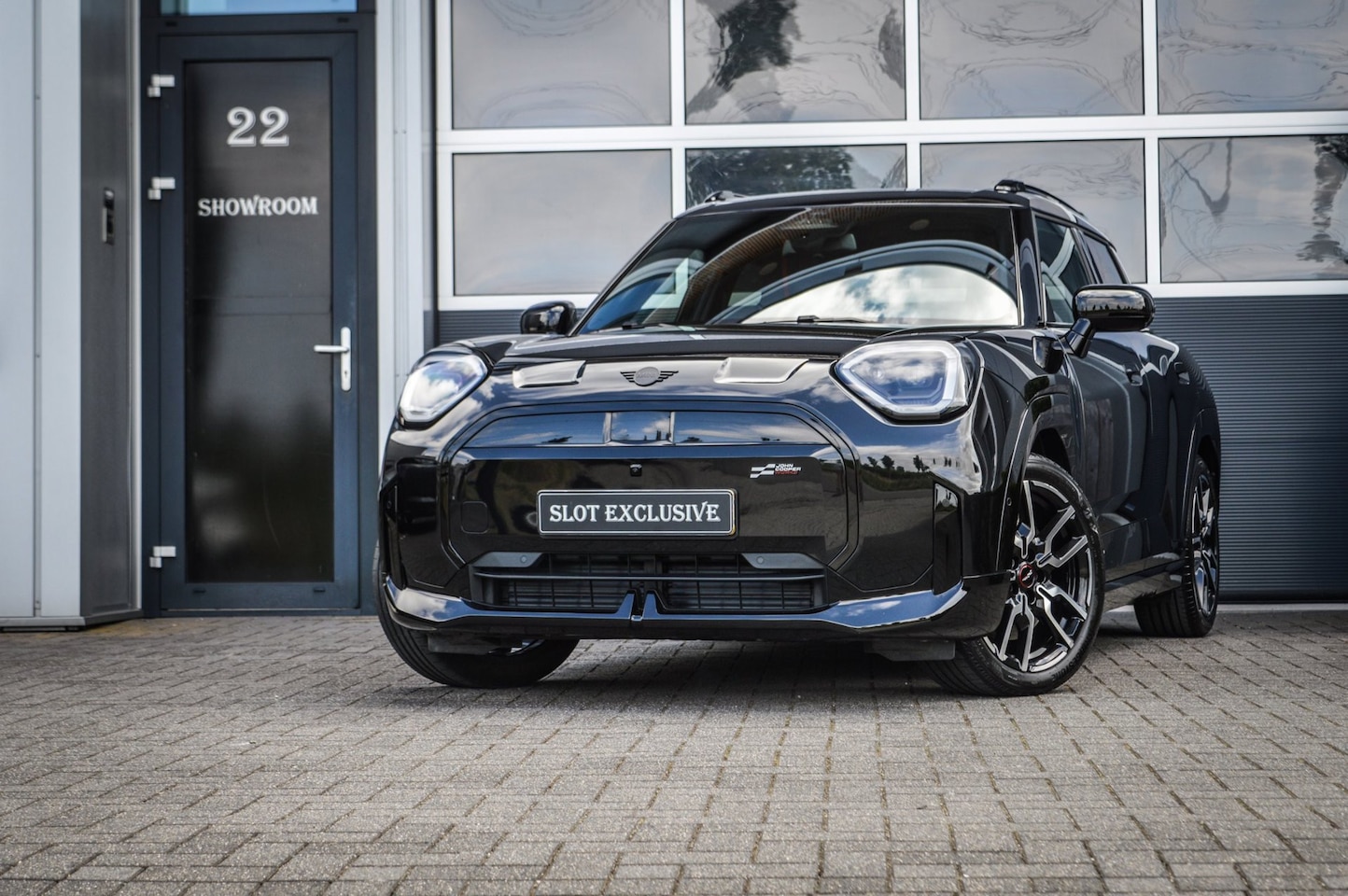 MINI Aceman - SE John Cooper Works XL 54.2 kWh |FULL OPTIONS|ACC|360|PANO|TREKHAAK - AutoWereld.nl