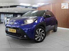 Toyota Aygo X - 1.0 VVT-i S-CVT Envy | Airco | Cruise control | Carplay | Achteruitrijcamera | Stoelverwar