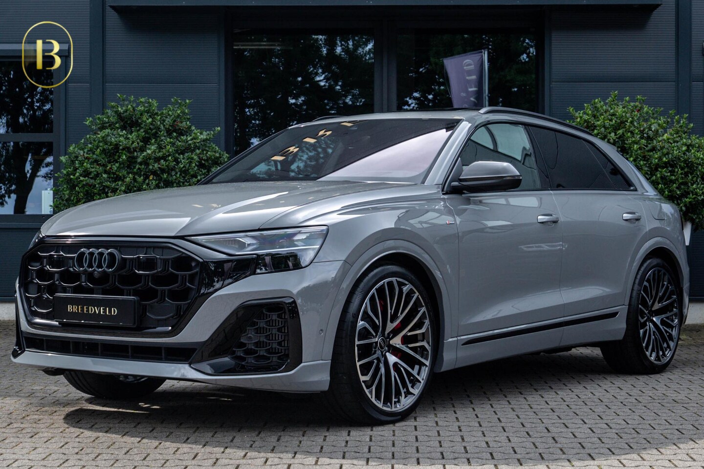 Audi Q8 - 60 TFSI e quattro Competition 60 TFSI e quattro Competition, B&O Advanced, Full Carbon, 2026 - AutoWereld.nl