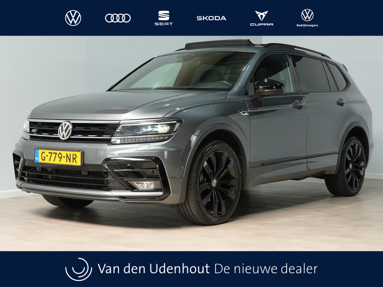 Volkswagen Tiguan Allspace - 1.5 TSI Highline Business R 7p. Matrix-LED | Panorama | Trekhaak | 20"Lm 62 - AutoWereld.nl