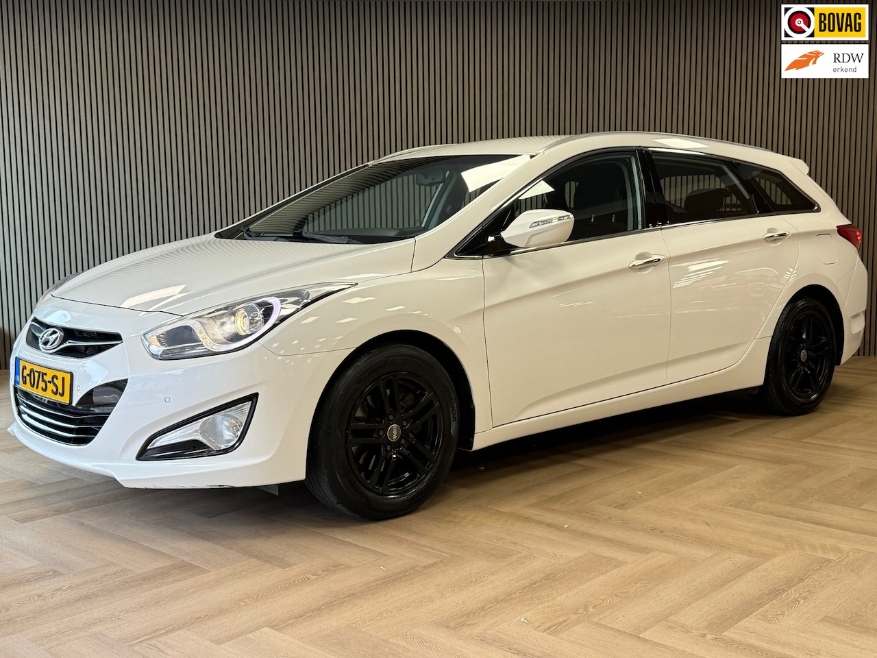 Hyundai i40 Wagon - 1.6 GDI Blue Go! Edition NAVI CRUISE CILIMATE CONTROL KEYLESS ENTRY / START LED PDC V+A - AutoWereld.nl