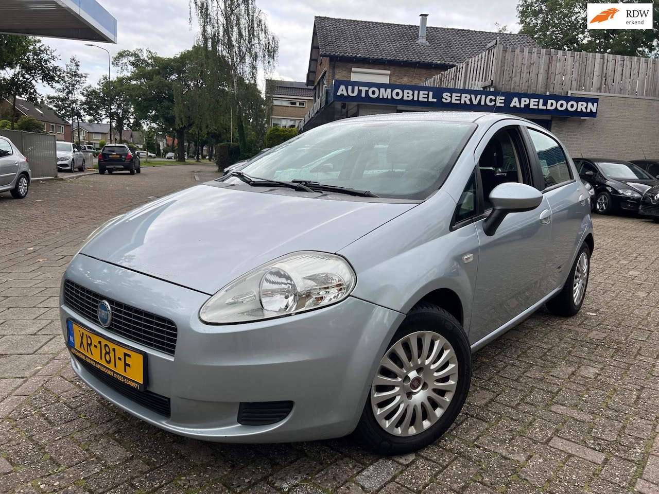 Fiat Grande Punto - 1.2 Active *5DRS*AIRCO*STUURBEKR.*ELLEK.RAMEN*C.V*ZEER NETTE AUTO*BOEKJES - AutoWereld.nl