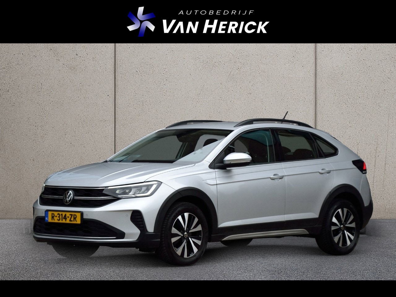 Volkswagen Taigo - 1.0 TSI Life | Navigatie | Adaptive Cruise Control | Parkeersensoren v+a - AutoWereld.nl
