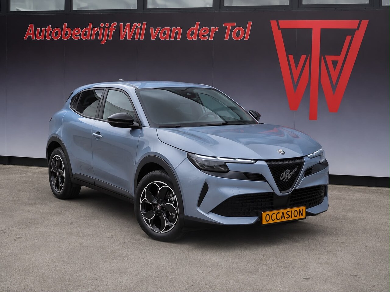 Alfa Romeo Junior - Elettrica 54 kWh | A.C.C. | CARPLAY | KEYLESS | LED | BTW | FABRIEKSGARANTIE - AutoWereld.nl