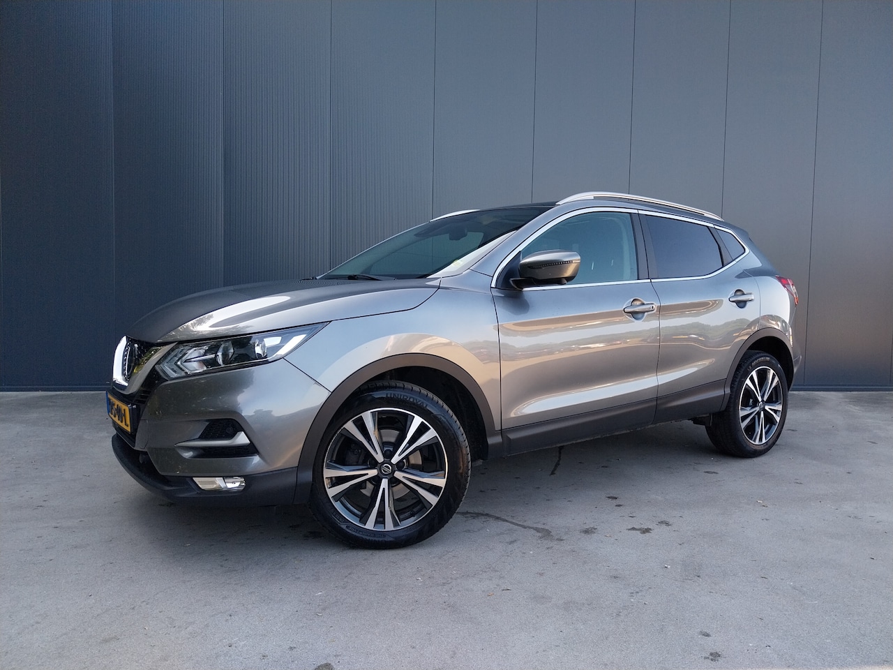 Nissan Qashqai - 1.3 DIG-T 140 PK CONNECTA 1e EIGENAAR PANO DAK 360 CAMERA NAVI CRUISE ECC - AutoWereld.nl