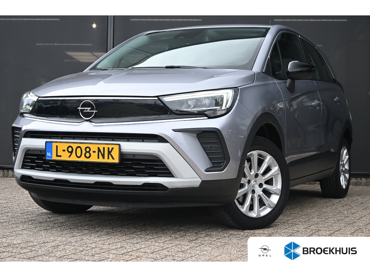 Opel Crossland - 1.2 Turbo Elegance 130pk Automaat | Navigatie | Stuur/Stoelverwarming | Achteruitrijcamera - AutoWereld.nl