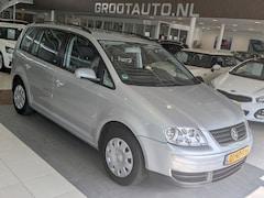 Volkswagen Touran - 1.6-16V FSI Trendline Trekhaak, Cruise Control, Stuurbekrachtiging