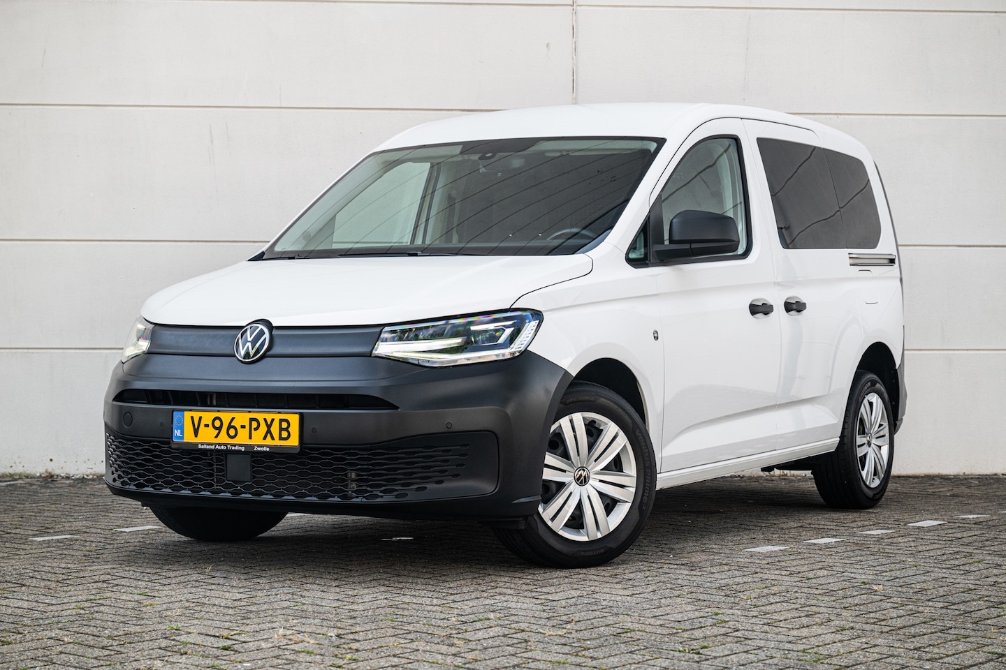 Volkswagen Caddy Cargo - 1.5 TSI 114pk DSG Style 2x Schuifdeur |Airco|Navi|LED|Cruise|Trekhaak| - AutoWereld.nl