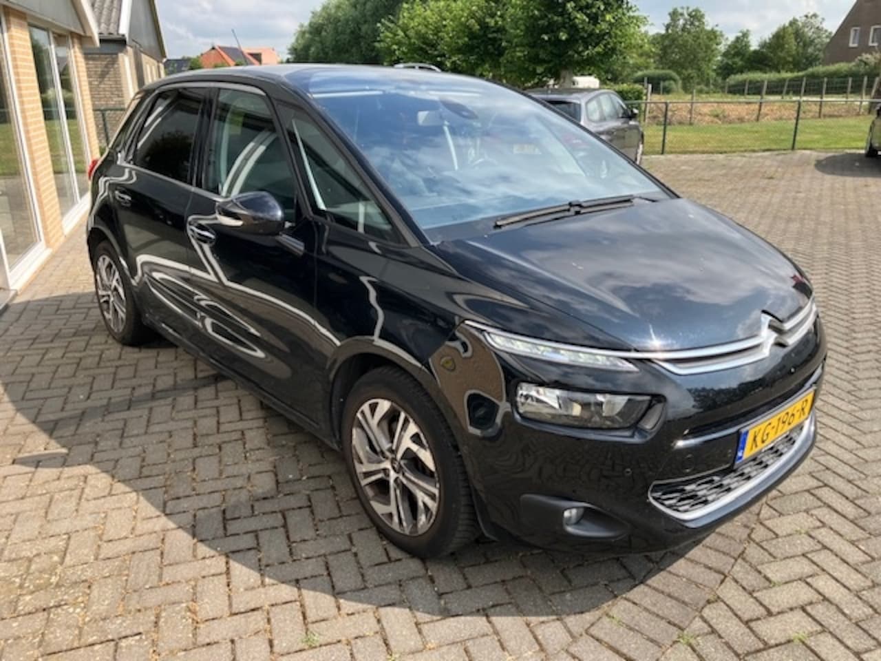 Citroën C4 Picasso - 1.2 PureT Intensive - AutoWereld.nl