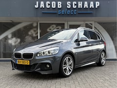 BMW 2-serie Active Tourer - 225xe iPerformance / Leder / Cruise C. / LED / Sensoren V+A / Multimedia /