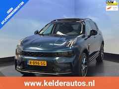Lynk & Co 01 - 1.5 ano dak | Navi | 360 camera | LED | Carplay