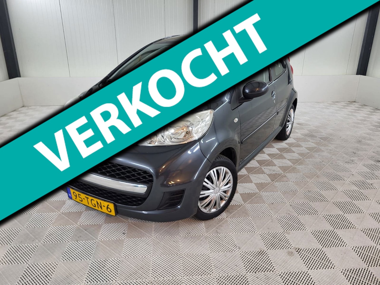 Peugeot 107 - 1.0-12V Blue Lease 1.0-12V Blue Lease, Airco - AutoWereld.nl
