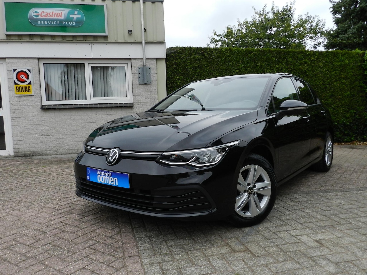 Volkswagen Golf - 1.5 TSI Life Digital Cockpit - Sfeerverlichting - DAB - Apple Carplay - ACC - Park Assist - AutoWereld.nl