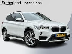 BMW X1 - xDrive20i High Executive 192 Pk | Stoelverwarming | Elek. Kofferklep | PDC V+A | Cruise Co