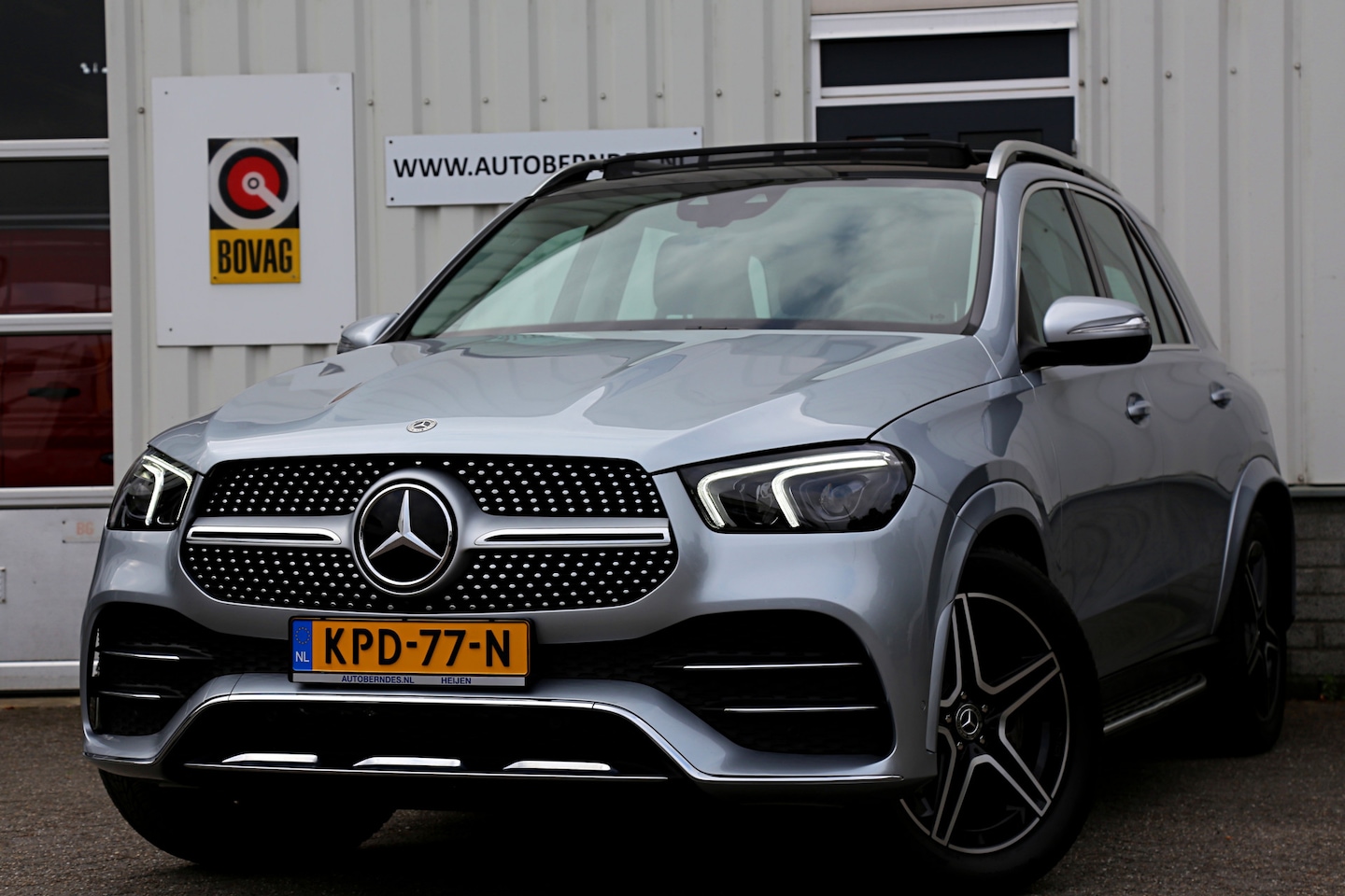 Mercedes-Benz GLE-Klasse - 350 e 4MATIC AMG*Perfect MB Onderh.*Pano/Elek. Trekhaak/ACC/HUD/Massage/Burmester/Stoelver - AutoWereld.nl