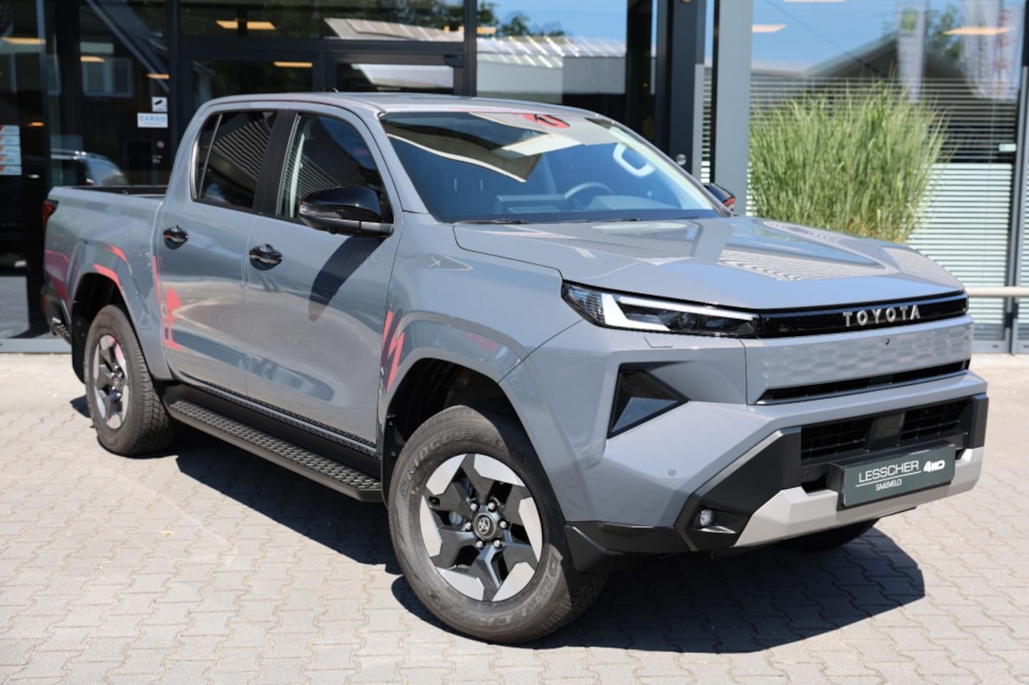 Toyota HiLux - BEV-PROFESSIONAL DUBBEL CABIN ELECTRIC 5 ZITS - AutoWereld.nl