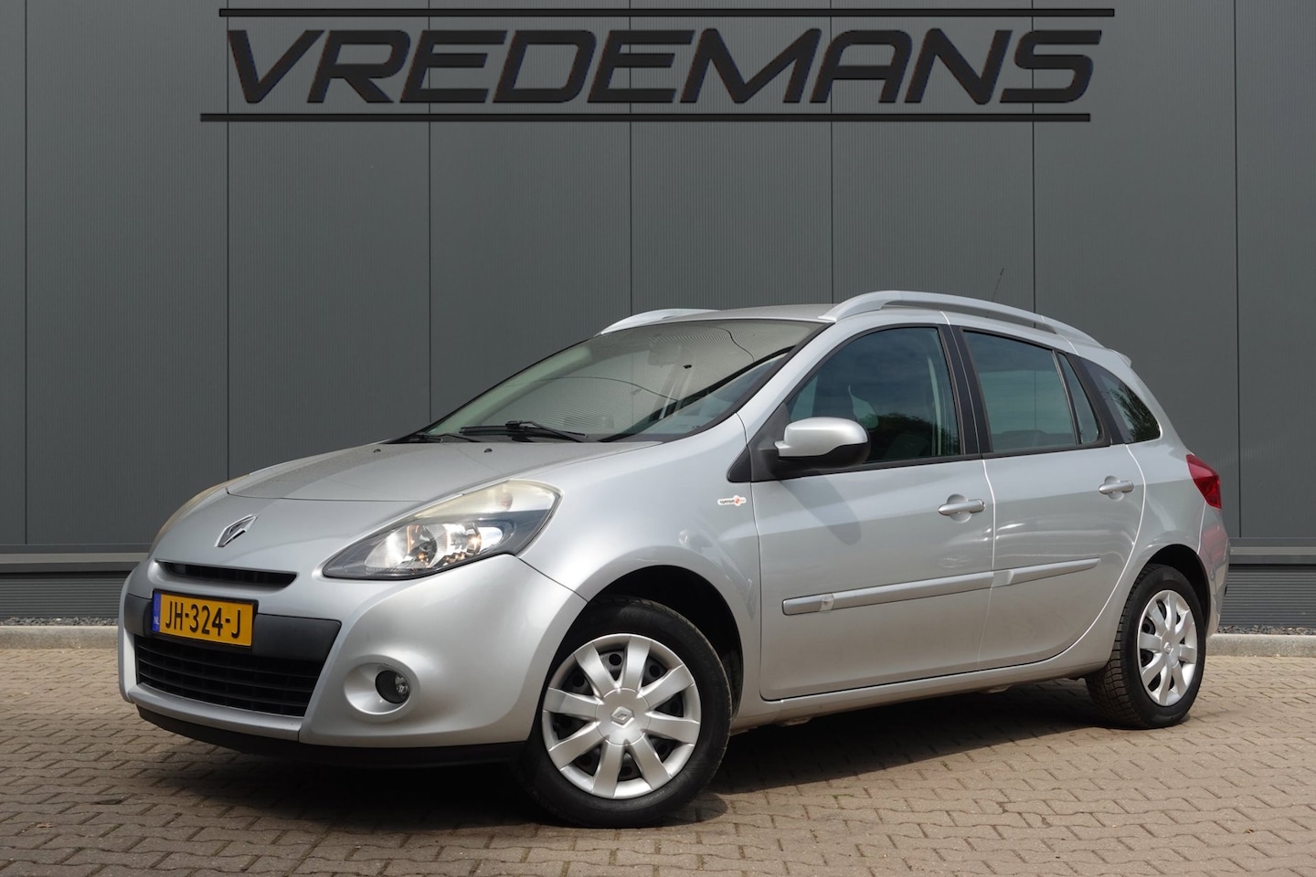 Renault Clio Estate - 1.2-16V Collection 1.2-16V Collection - AutoWereld.nl