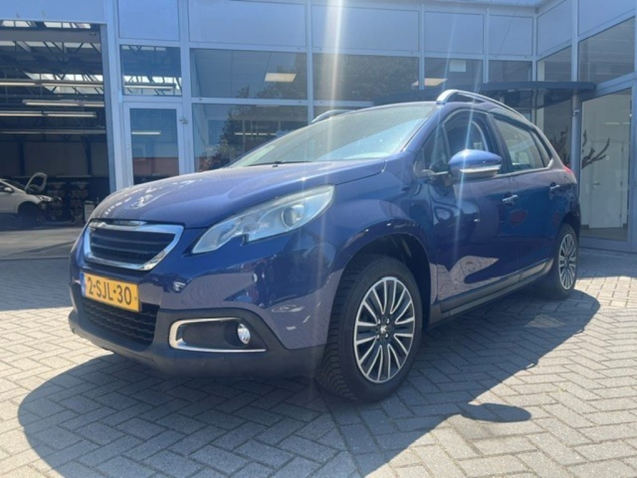 Peugeot 2008 - 1.2 VTi Active D-riem vernieuwd. - AutoWereld.nl
