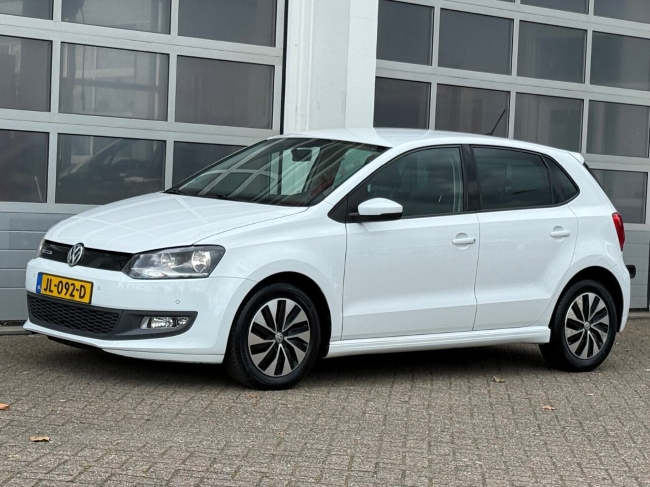 Volkswagen Polo - 1.0 TSI 95PK 5-Drs Airco Navi Camera Cruise NW APK! - AutoWereld.nl