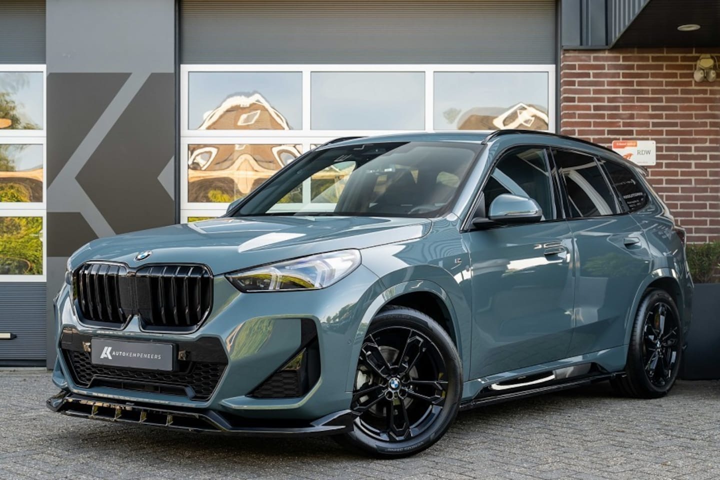 BMW X1 - sDrive18i M Sport | Adaptief M-Onderstel | Maxton | Comfort Access | Stoelverw. | 19' Inch - AutoWereld.nl