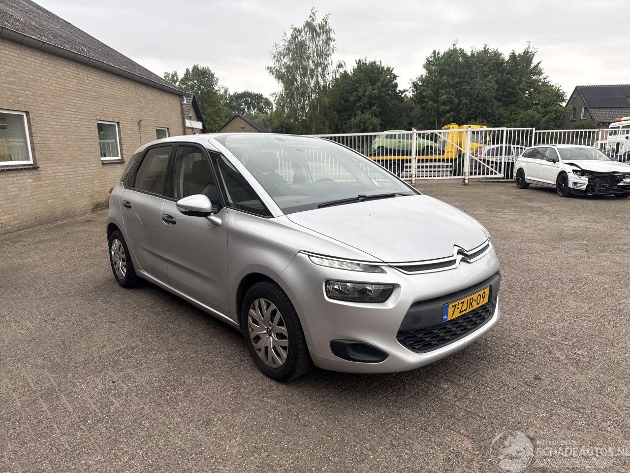 Citroën C4 Picasso - 1.6 e-HDi Attraction AUT REST BPM €400,-!!! - AutoWereld.nl