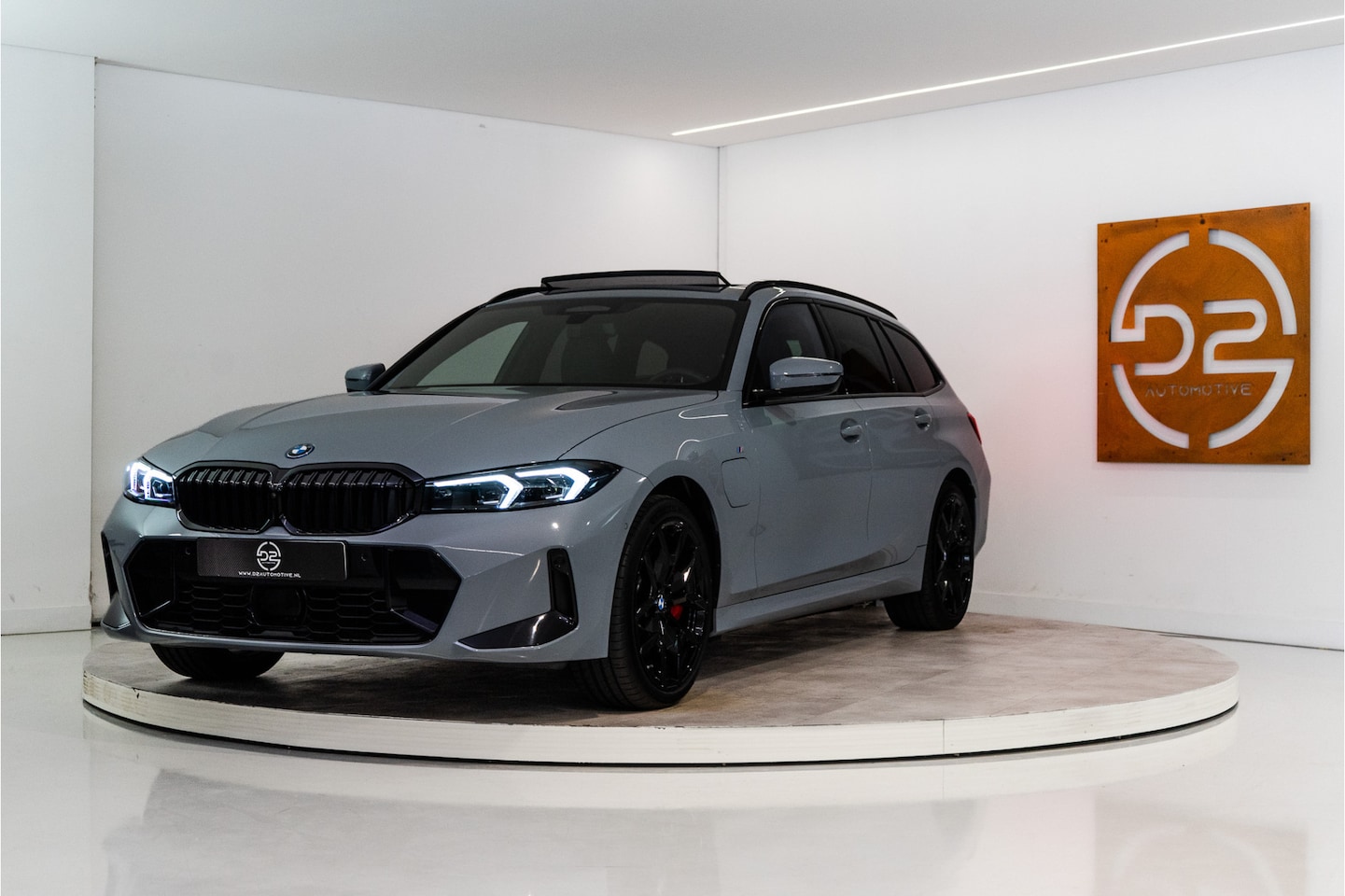 BMW 3-serie Touring - 330e xDrive M Sport Edition 292PK | Brooklyn | Pano | Sfeer | Harman/Kardon | HUD | VOL! F - AutoWereld.nl