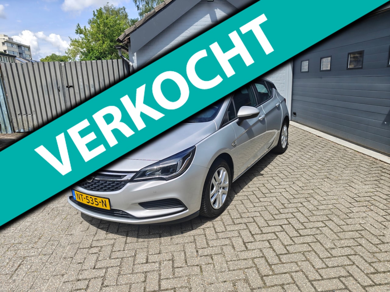 Opel Astra - 1.0 Online Edition 1.0 Online Edition,Airco,Cruise control,Navi,Parkeersensoren,Achteruitrijcamera, - AutoWereld.nl