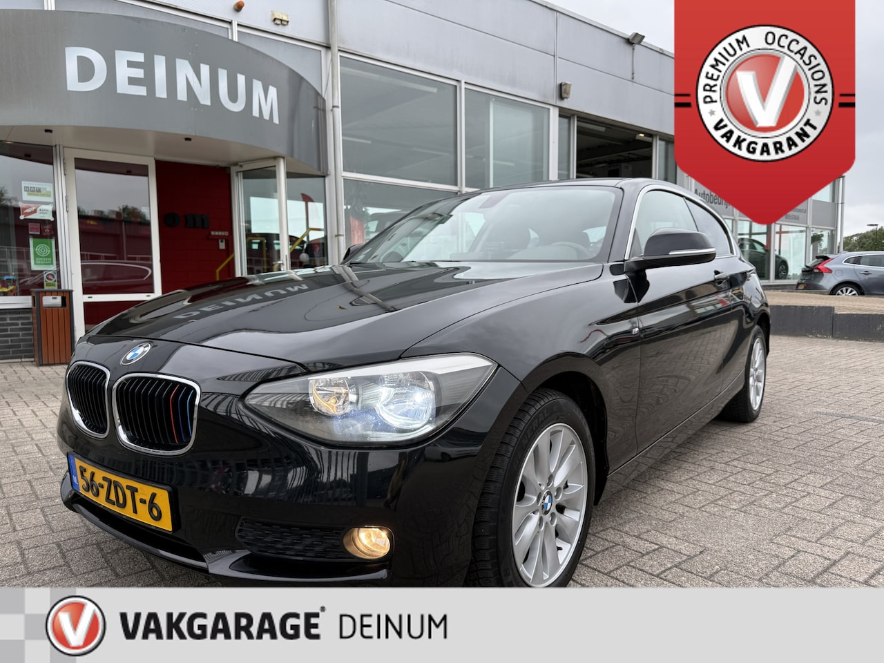 BMW 1-serie - 114i Business Leder comf.intr, Navigatie, Trekhaak, Camera, etc..!! - AutoWereld.nl