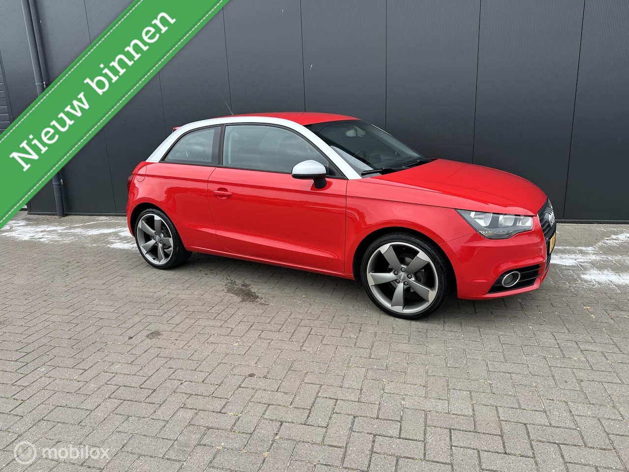 Audi A1 - 1.2 TFSI Attraction Pro Line nieuw staat! - AutoWereld.nl