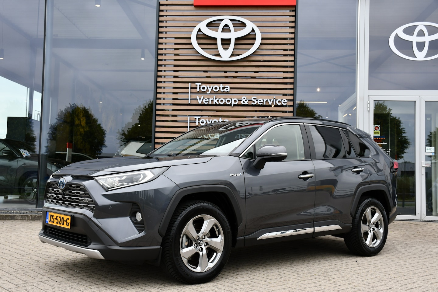Toyota RAV4 - 2.5 Hybrid Executive Automaat 218pk | Dodehoekdetectie | JBL-audio | Leder | Trekhaak afne - AutoWereld.nl