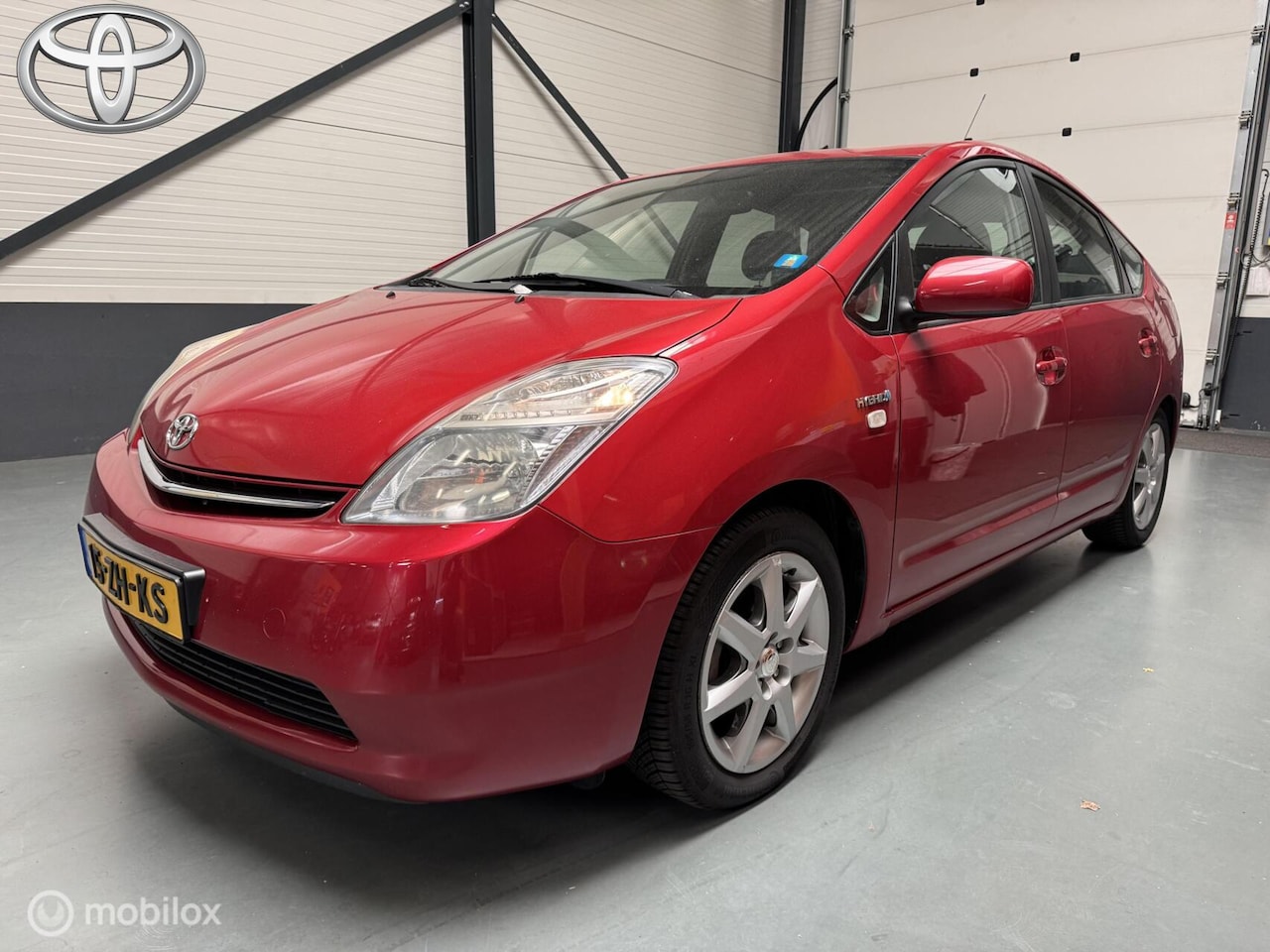 Toyota Prius - 1.5 VVT-i Comfort Dealer onderhoud|Trekhaak afn. - AutoWereld.nl