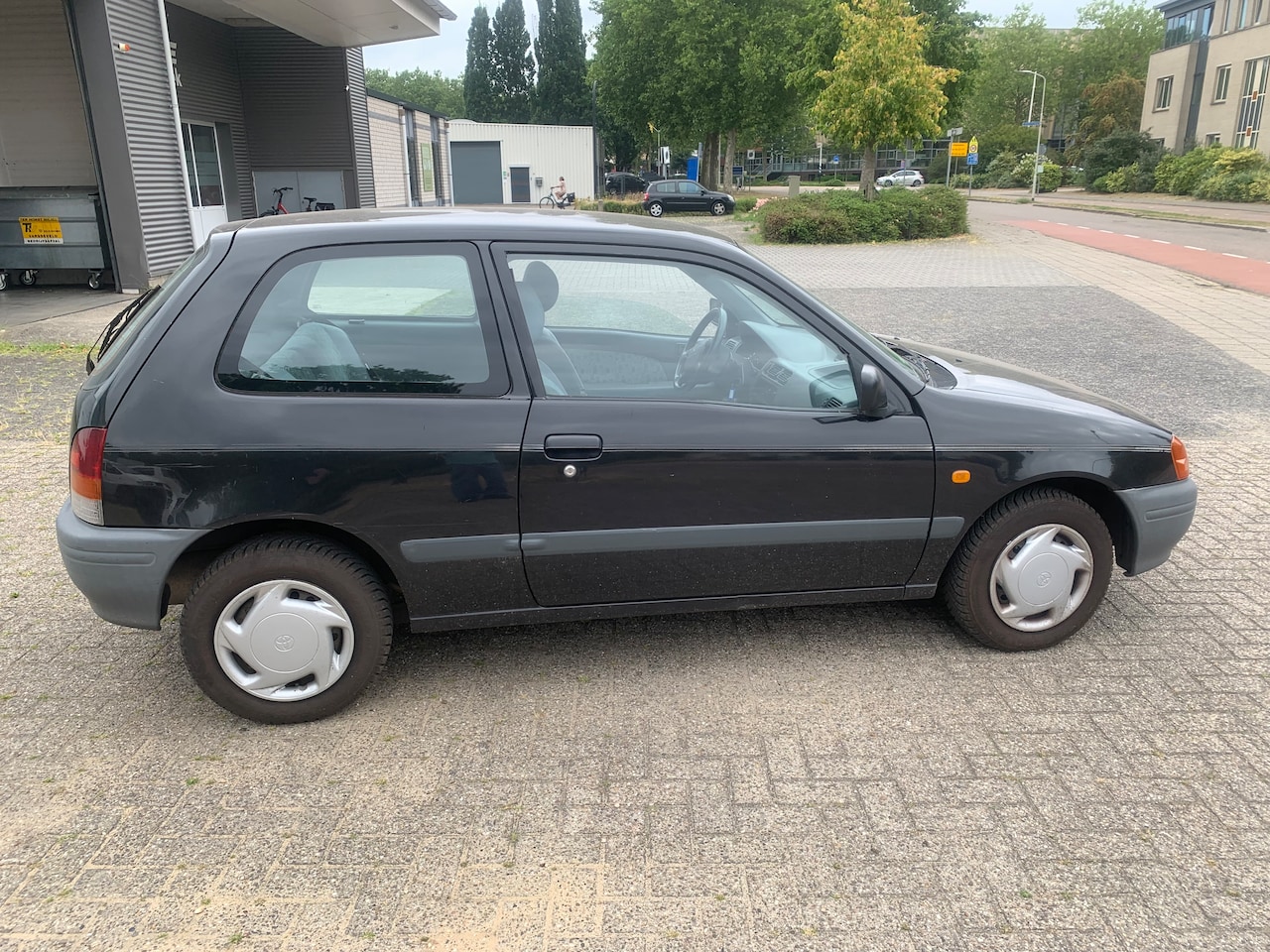 Toyota Starlet - 1.3-16V - AutoWereld.nl